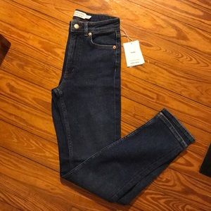NWT super high waist dark wash skinnies